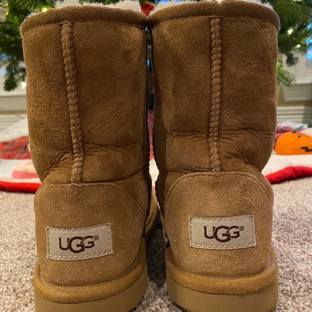 Girls UGG Boots Size 3